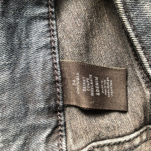 Size 34 H&M Jean - Picture 3 of 3